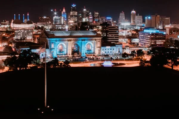 about_kansascity_skyline